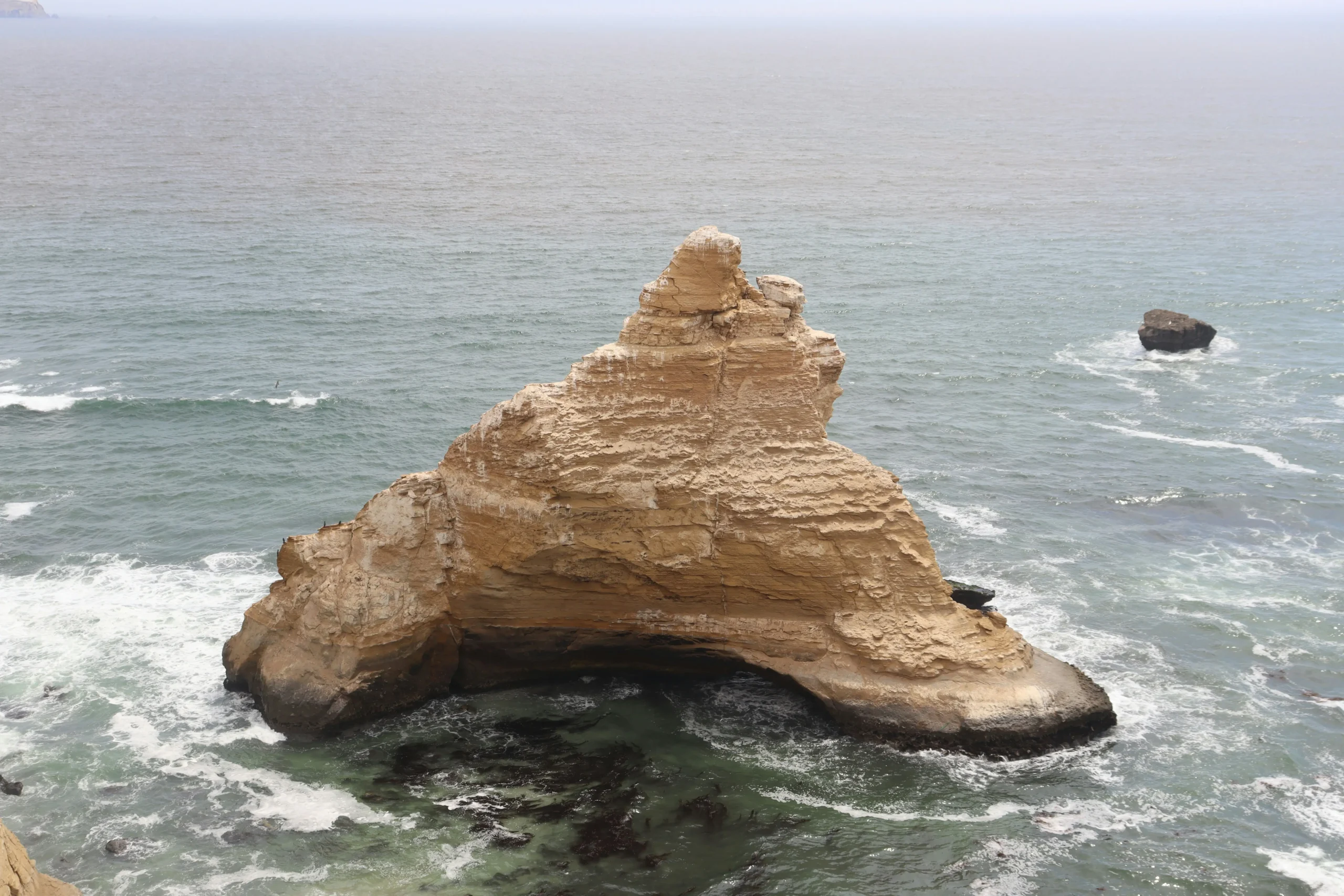 Reserva Nacional Paracas desierto costero La Catedral